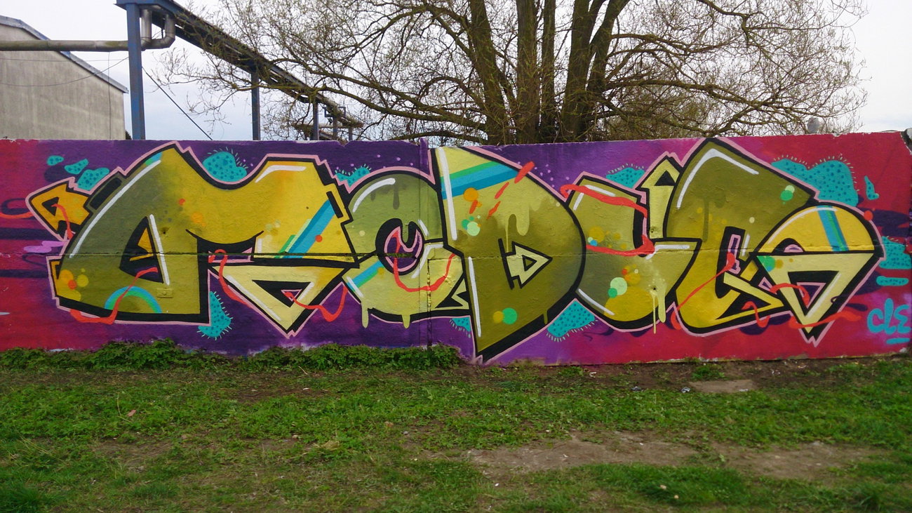 Graffiti Wall in Deutschland - Photo by moon - modus