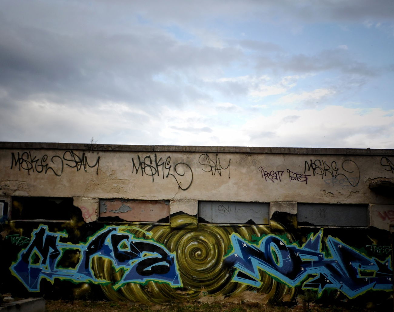 Graffiti Wall - Photo by more_style - more|miaso, tabz, crew