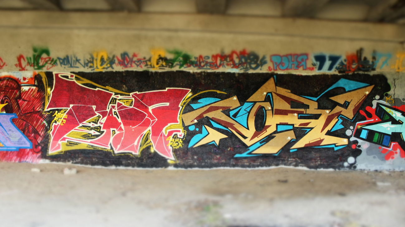 Graffiti Wall - Photo by more_style - more, (tabz, crew)