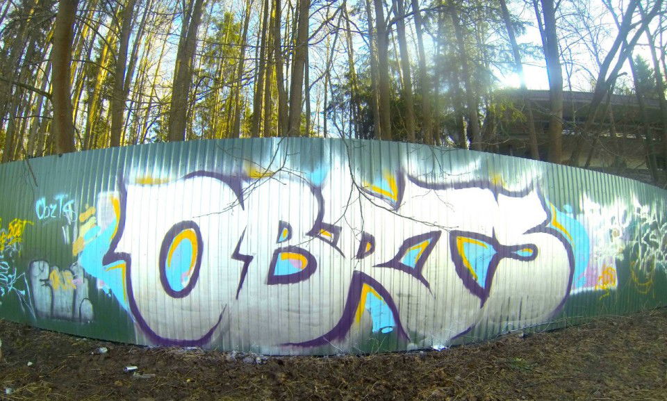 Graffiti Bombing in Msk - Photo by mors1 - oborot, obrt, mors (2013)