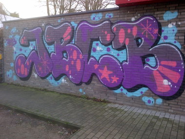 Graffiti Bombing in Hamburg - Photo by moschek - jbcb (2013)