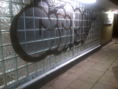 Graffiti Bombing in Hamburg - Photo by moschek (2014)