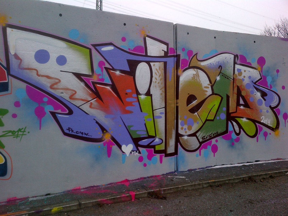 Graffiti Wall in Hamburg - Photo by moschek - fk (2014)
