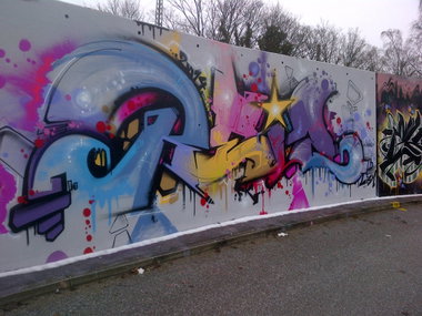 Graffiti Wall in Hamburg - Photo by moschek - reiz, fk (2014)