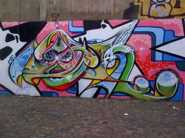 Graffiti Wall in Hamburg - Photo by moschek - eiser (2013)
