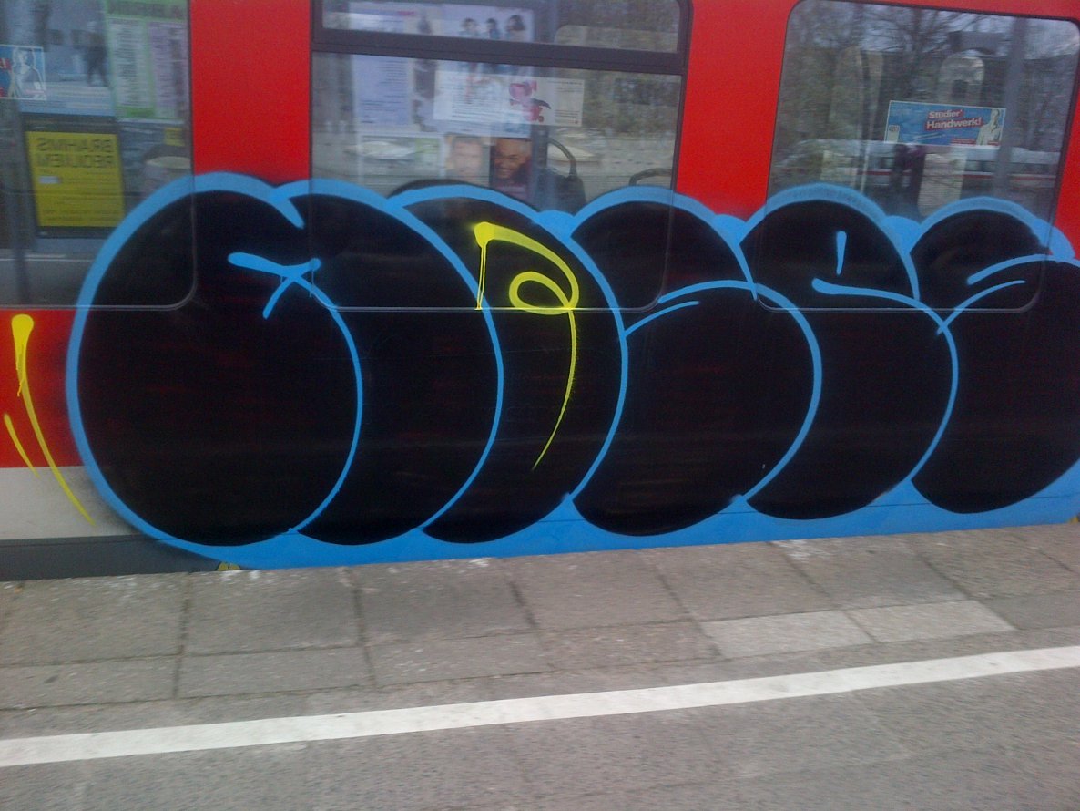 Graffiti Train - Photo by moschek - moses (2014)