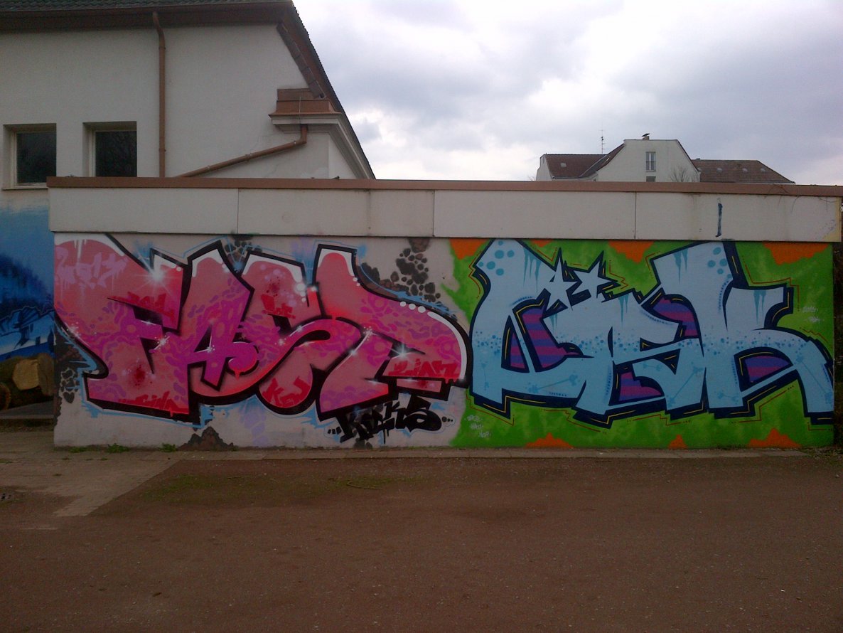 Graffiti Wall - Photo by moschek - fk, lisk (2013)