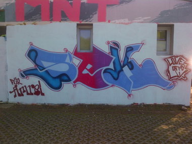 Graffiti Wall in Hamburg - Photo by moschek