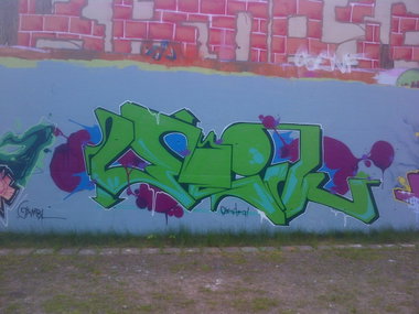 Graffiti Wall in Hamburg - Photo by moschek - Ois, hs, yrz