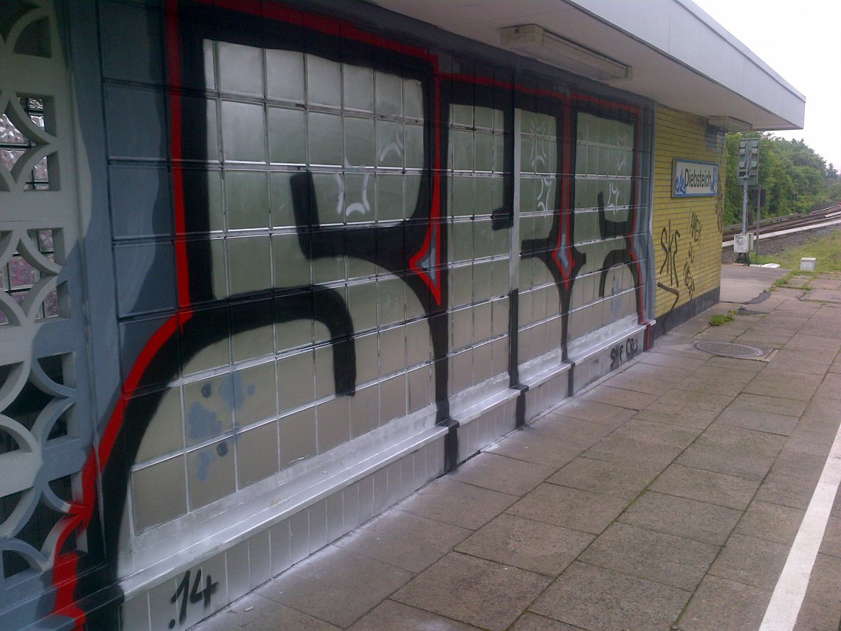 Graffiti Bombing in Hamburg - Photo by moschek - Ske, Hamburg (2014)