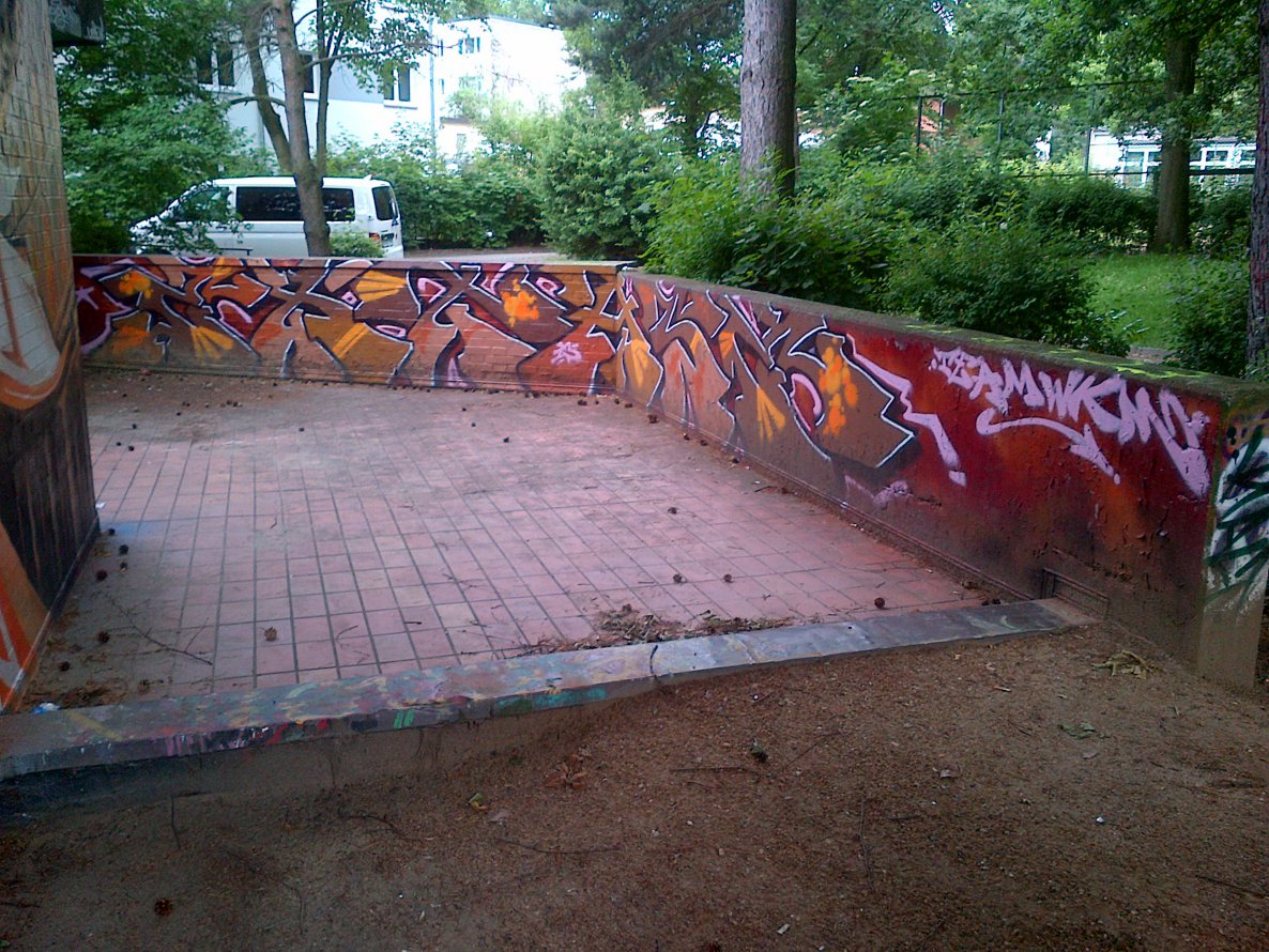 Graffiti Wall - Photo by moschek - extase, wkm (2014)