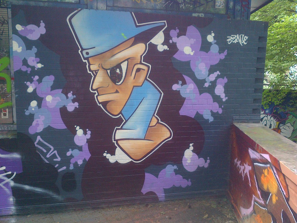 Graffiti Wall - Photo by moschek - bbase