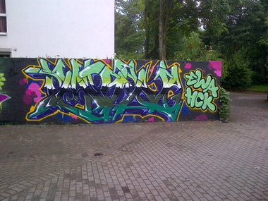 Graffiti Wall - Photo by moschek - min, ewa, hck (2014)