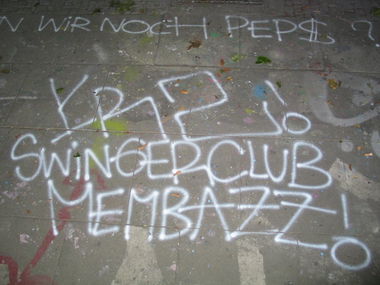 Graffiti Artwork - Photo by moschek - yrz