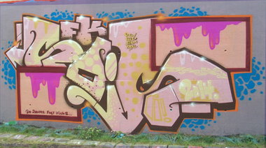 Graffiti Wall in Hamburg - Photo by moschek - sois, fk (2014)