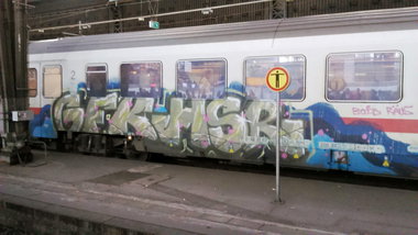 Graffiti Train - Photo by moschek - gfk, hsr (2014)