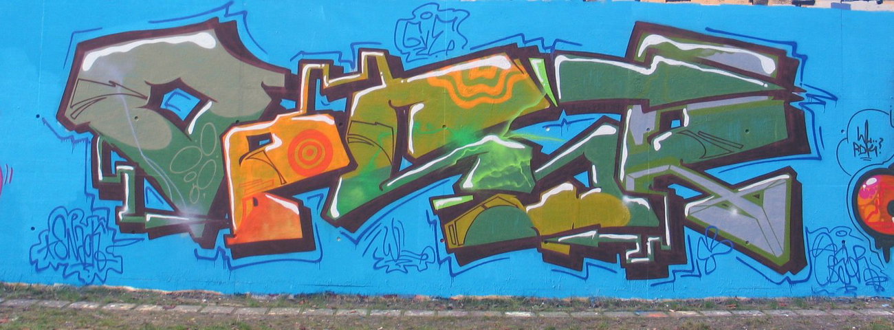 Graffiti Wall in Hamburg - Photo by moschek - obsor, wl, gve (2014)