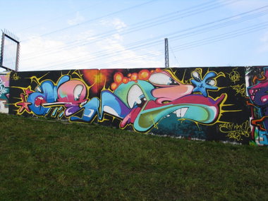 Graffiti Wall in Hamburg - Photo by moschek (2014)
