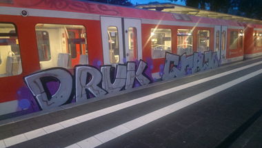 Graffiti Photo by moschek - Tsk (2017)