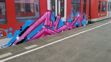 Graffiti Train - Photo by moschek