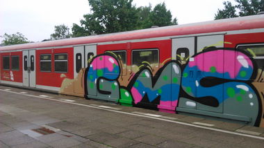 Graffiti Train in Wohnort - Photo by moschek - Gms (2015)