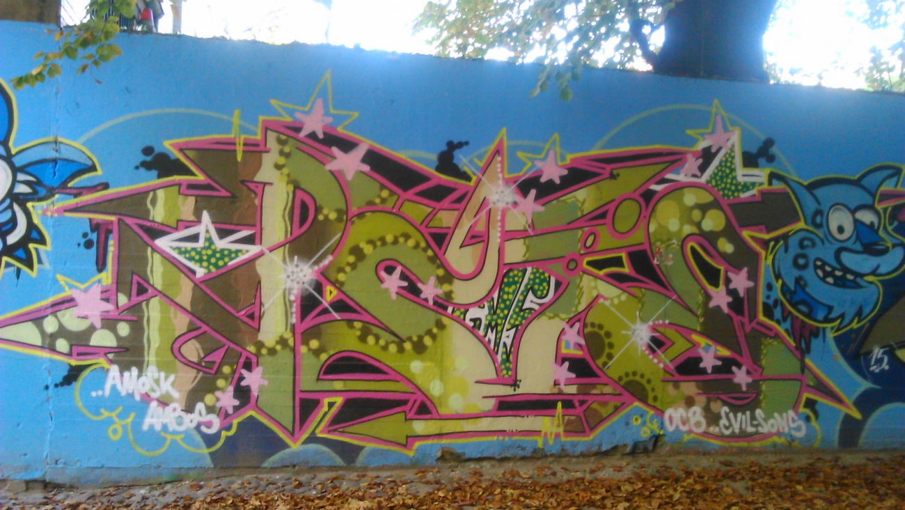 Graffiti Wall in Hamburg  - Photo by moschek - asie, ocb, es (2015)
