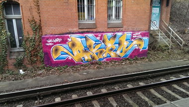 Graffiti Wall in Hamburg - Photo by moschek - Akro