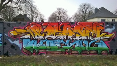 Graffiti Wall in Hamburg  - Photo by moschek - Min, ewa (2015)