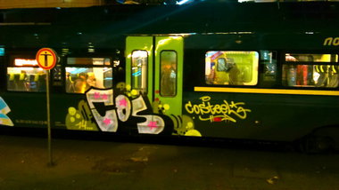 Graffiti Train - Photo by moschek - cos