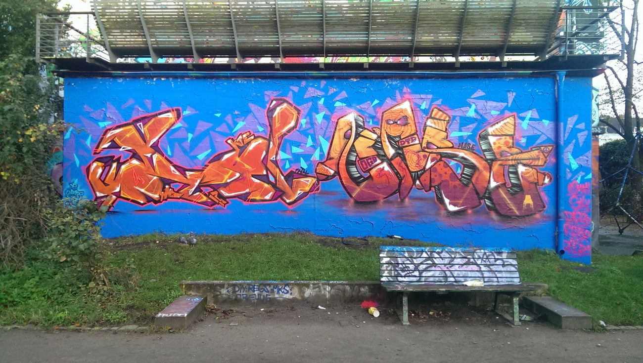 Graffiti Wall in Hamburg - Photo by moschek (2017)