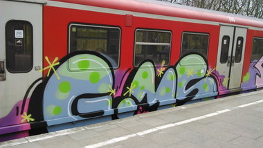 Graffiti Train - Photo by moschek - gms (2015)