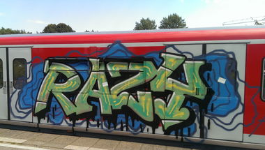 Graffiti Train - Photo by moschek - Razy (2016)