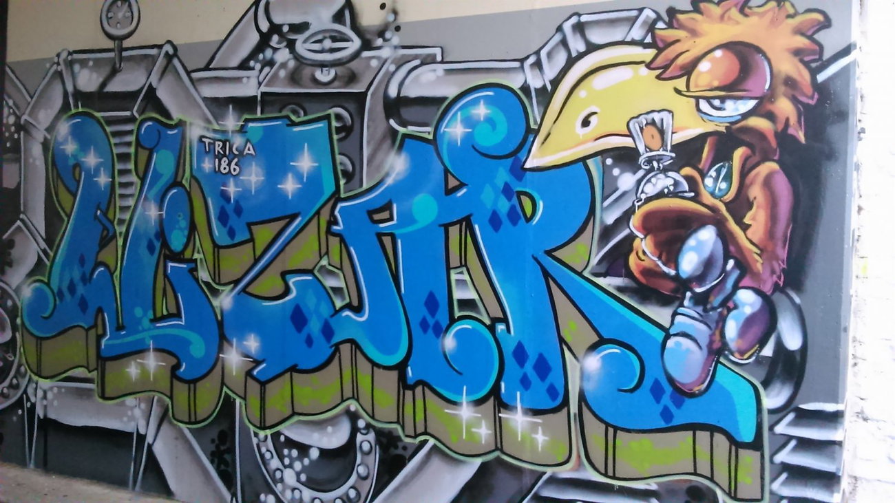 Graffiti Wall in Hamburg - Photo by moschek - wizar