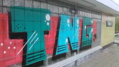 Graffiti Bombing in Hamburg  - Photo by moschek - Tng (2015)