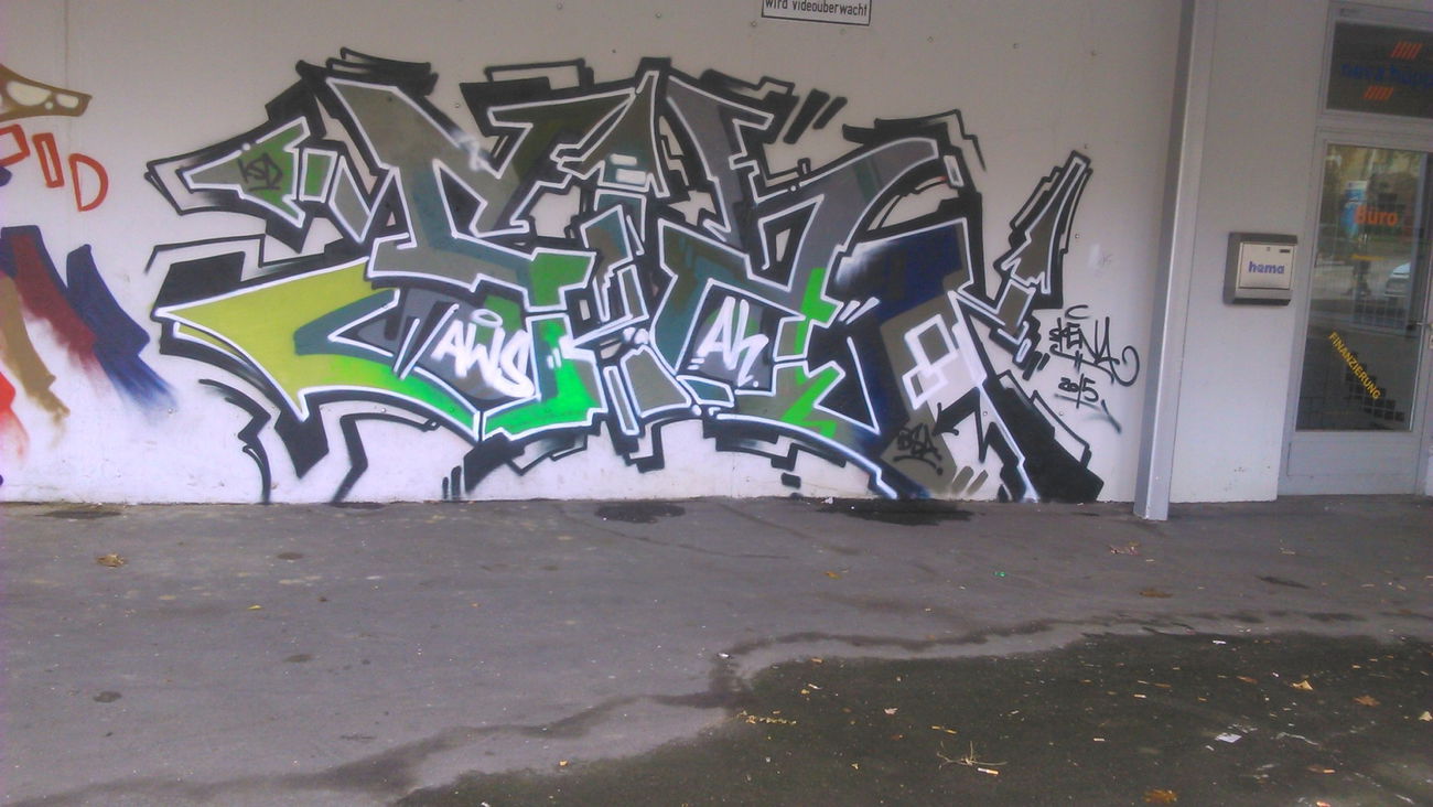 Graffiti Wall in Hamburg  - Photo by moschek - Sia, skena, aws (2015)