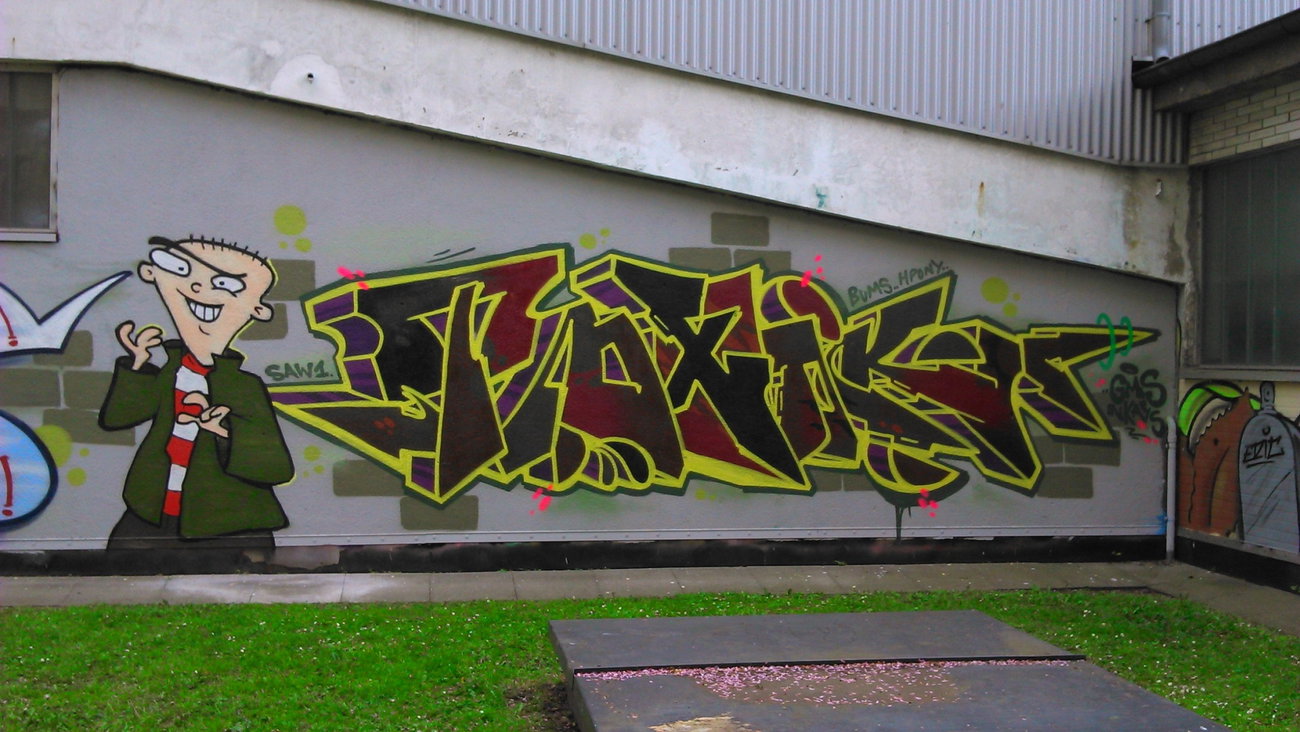 Graffiti in HAMBURG - Photo by moschek - toxik (2015)