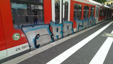 Graffiti Train - Photo by moschek - Gbr