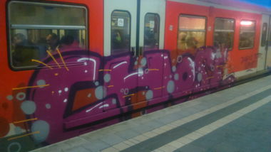 Graffiti Train in Wohnort - Photo by moschek - chose