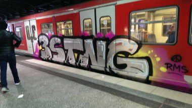 Graffiti Train - Photo by moschek - 3st, tng (2016)