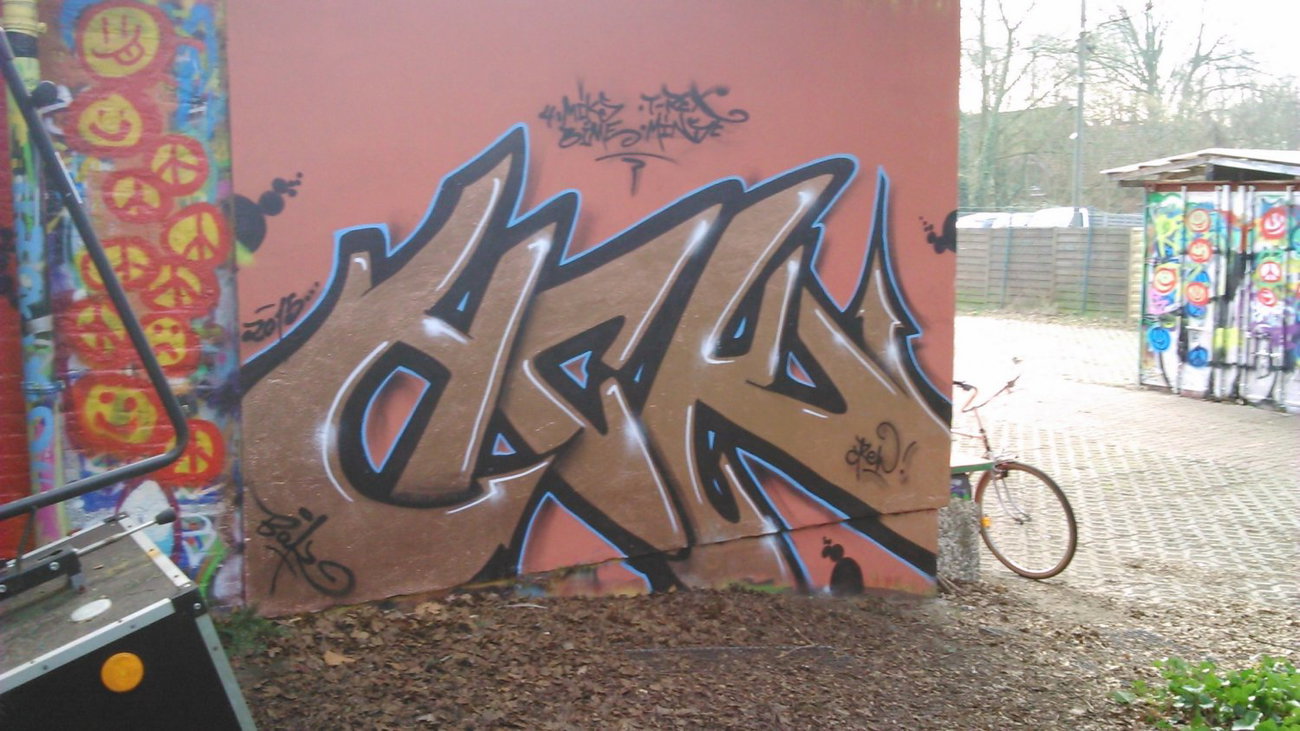 Graffiti Wall in Hamburg - Photo by moschek - hck (2015)