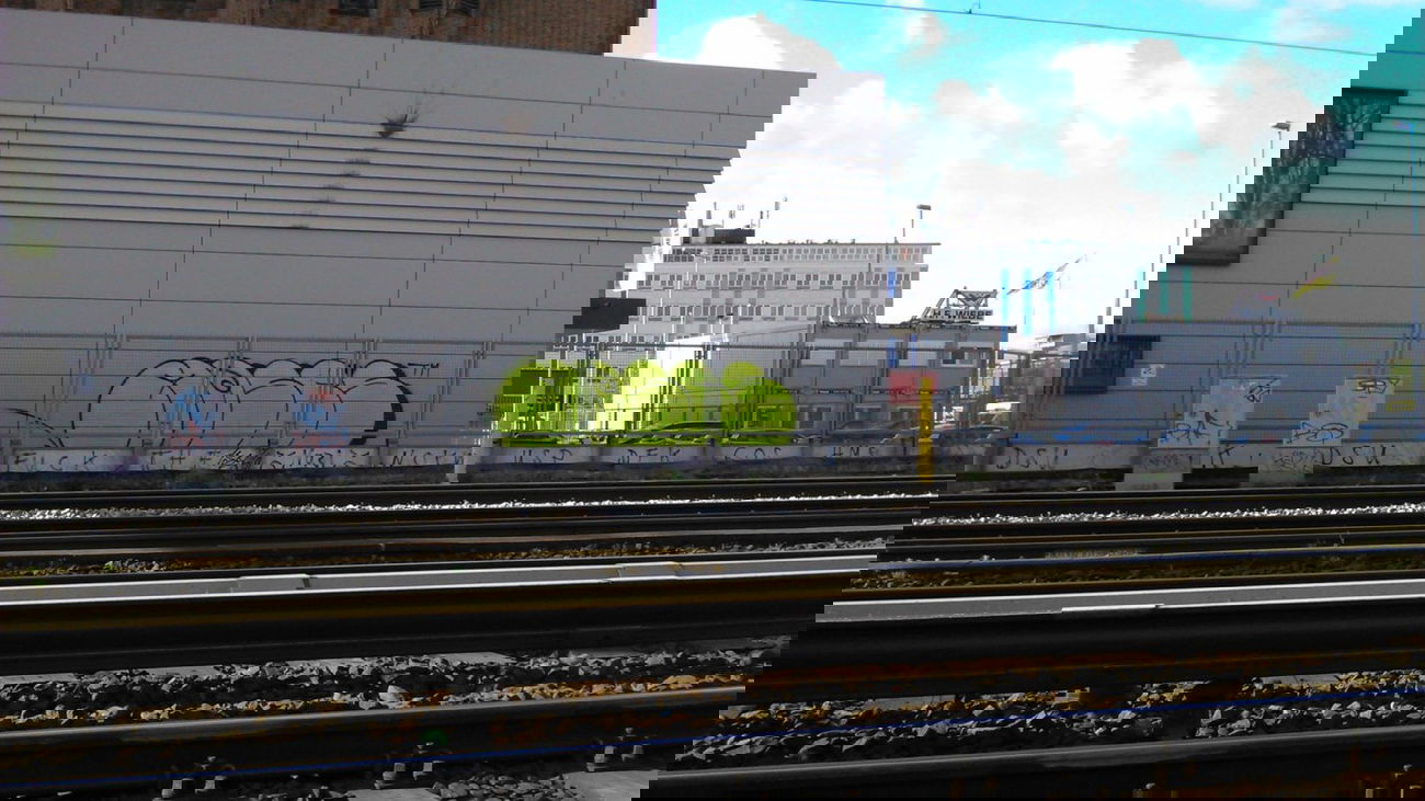 Graffiti Bombing - Photo by moschek - Moses, tm, bk