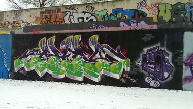 Graffiti Wall in Hamburg - Photo by moschek - Ahn