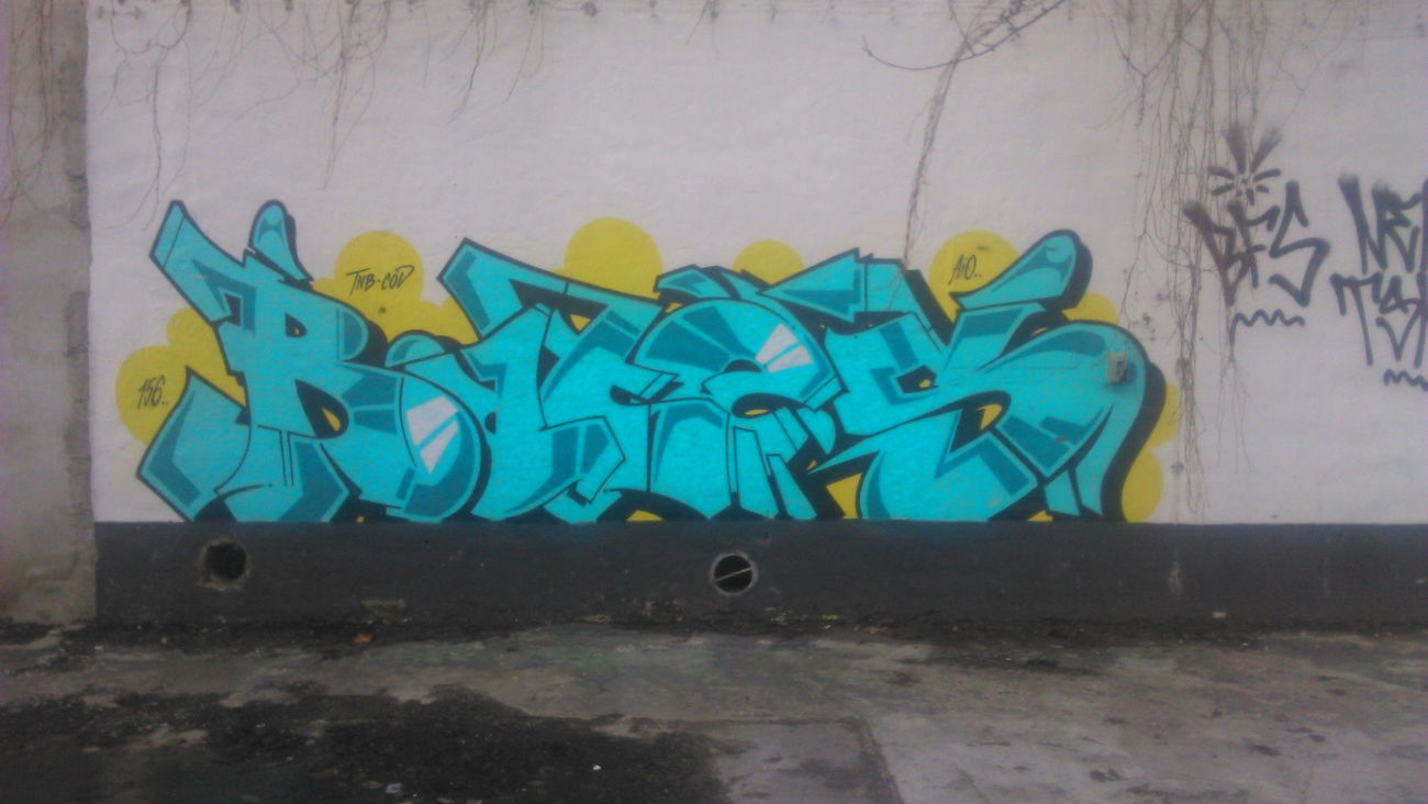 Graffiti Wall in Wohnort - Photo by moschek