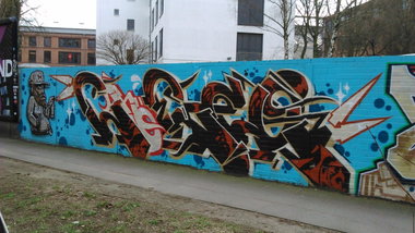 Graffiti Wall in Hamburg - Photo by moschek
