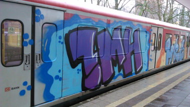 Graffiti Train - Photo by moschek