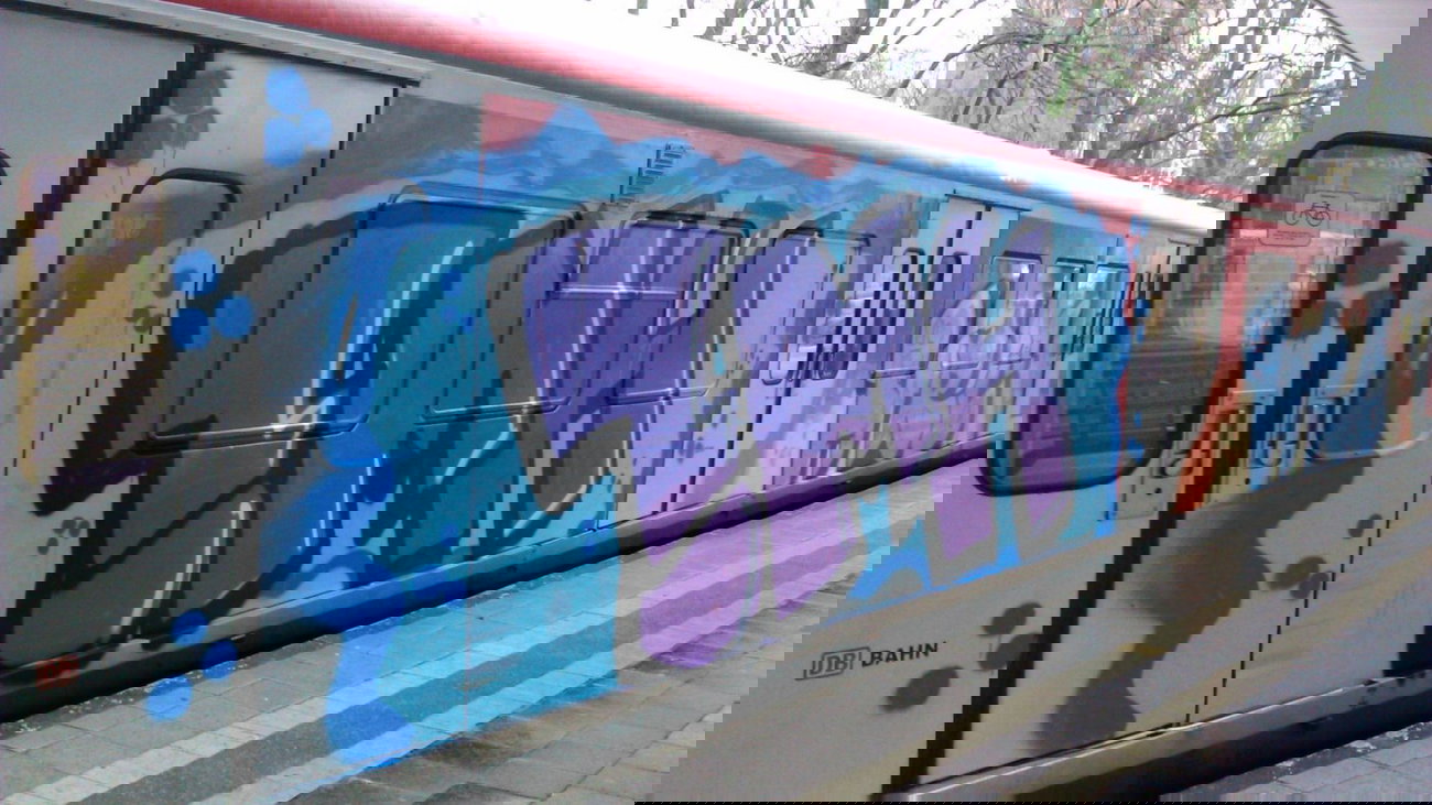 Graffiti Train - Photo by moschek