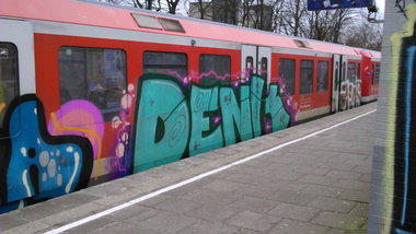 Graffiti Train - Photo by moschek - denk (2015)