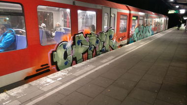 Graffiti Train - Photo by moschek