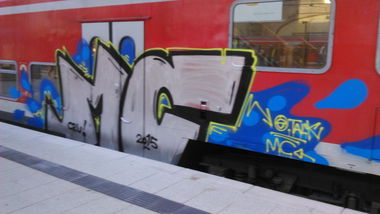 Graffiti Train in Wohnort - Photo by moschek - Mc