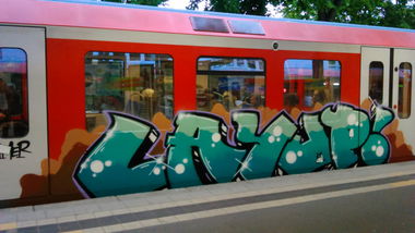 Graffiti Train in Wohnort - Photo by moschek - Lay, up (2015)